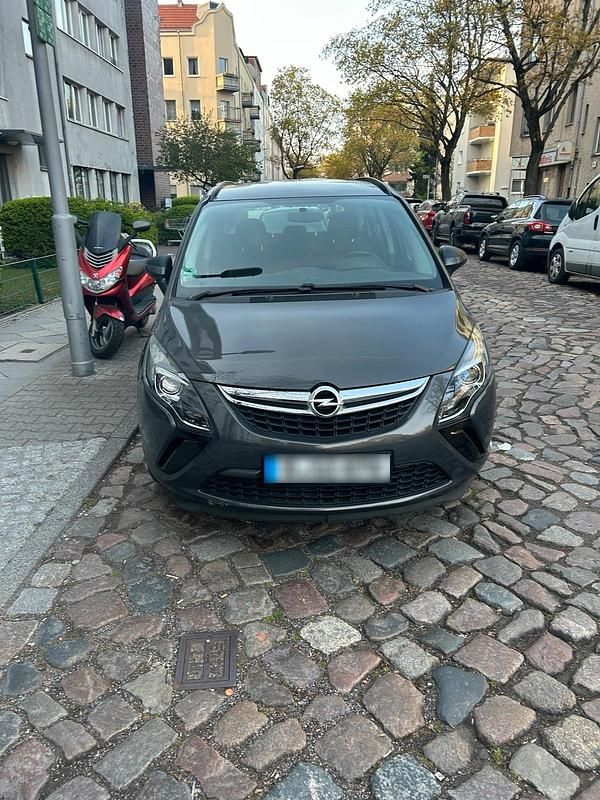 Second-hand Opel Zafira 2012 Gri Monovolum