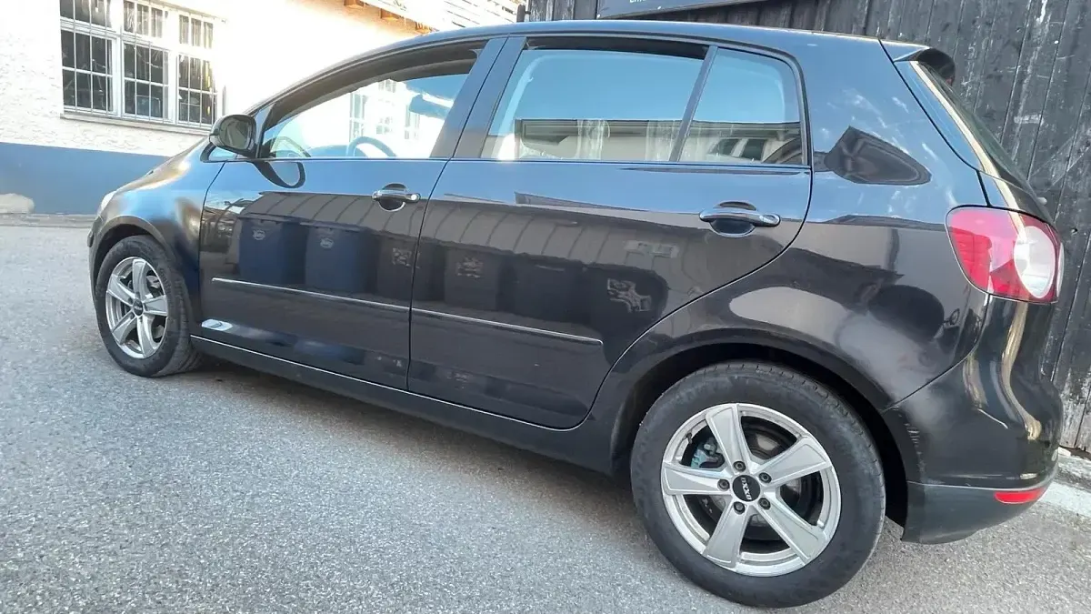 Gebraucht VW Golf IV 75 PS (55 kW) 2005 Schwarz Limousine