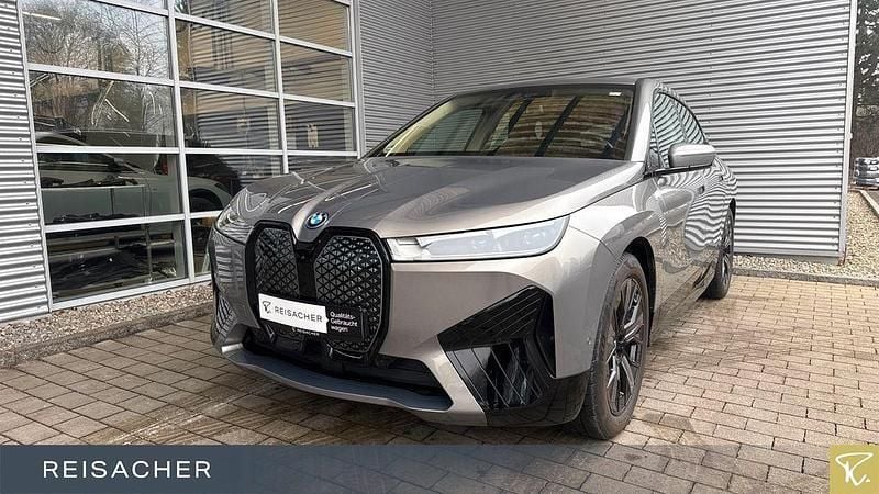 Gebraucht BMW iX Performance 239 kW (326 PS) 2024 Oxidgrau ii metallic SUV