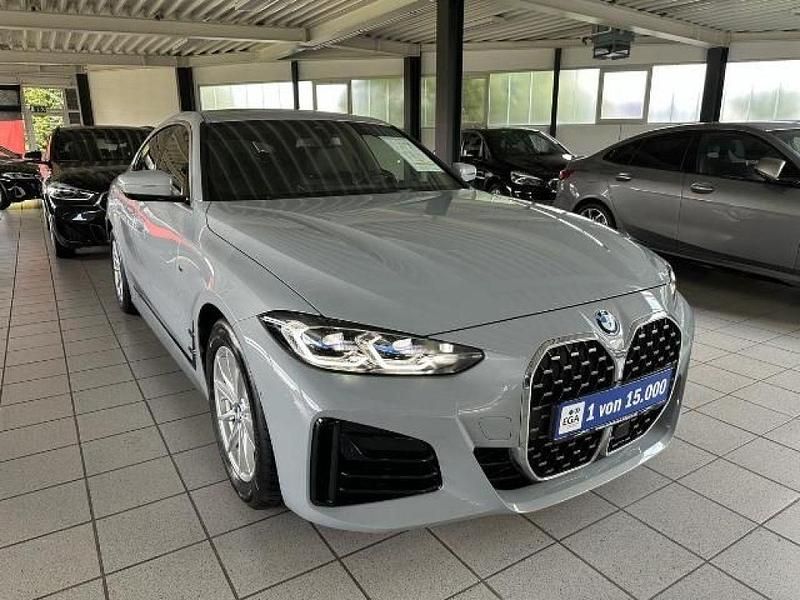 Brooklyn grau metallic (metallic) Gebraucht 2023 BMW 430 Sport Line Coupé | 40.900 € (Guter Preis) - Bild 1/4