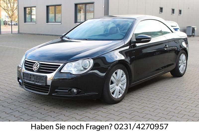 Gebraucht VW Eos Edition 122 PS (89 kW) 2009 Deep black perleffekt Cabrio