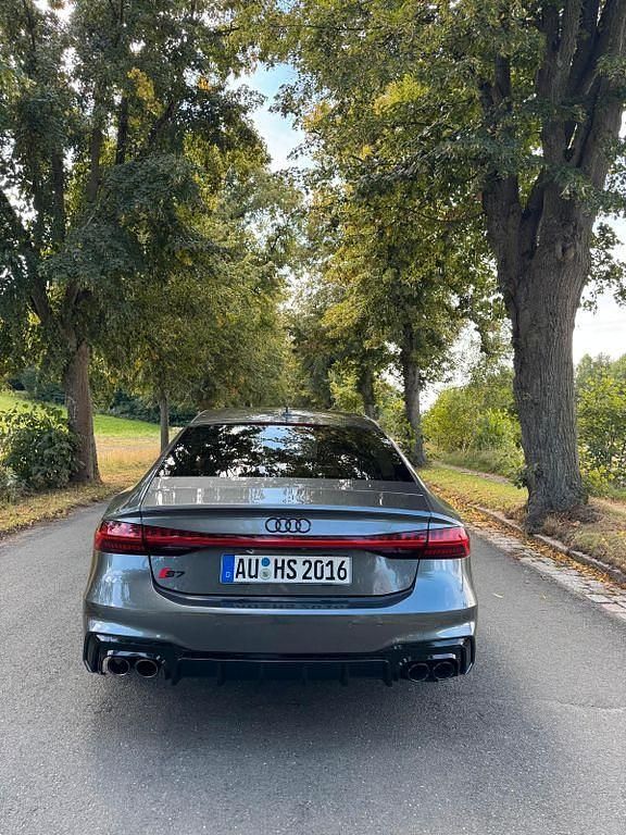 Grau Gebraucht 2018 Audi A7 Ambiente Kleinwagen | 38.500 € (Etwas zu teuer) - Bild 1/4