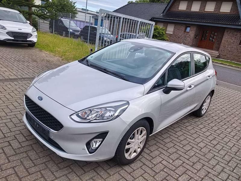 Polarsilber metallic Gebraucht 2019 Ford Fiesta Kleinwagen | 5.290 € (Guter Preis) - Bild 1/4