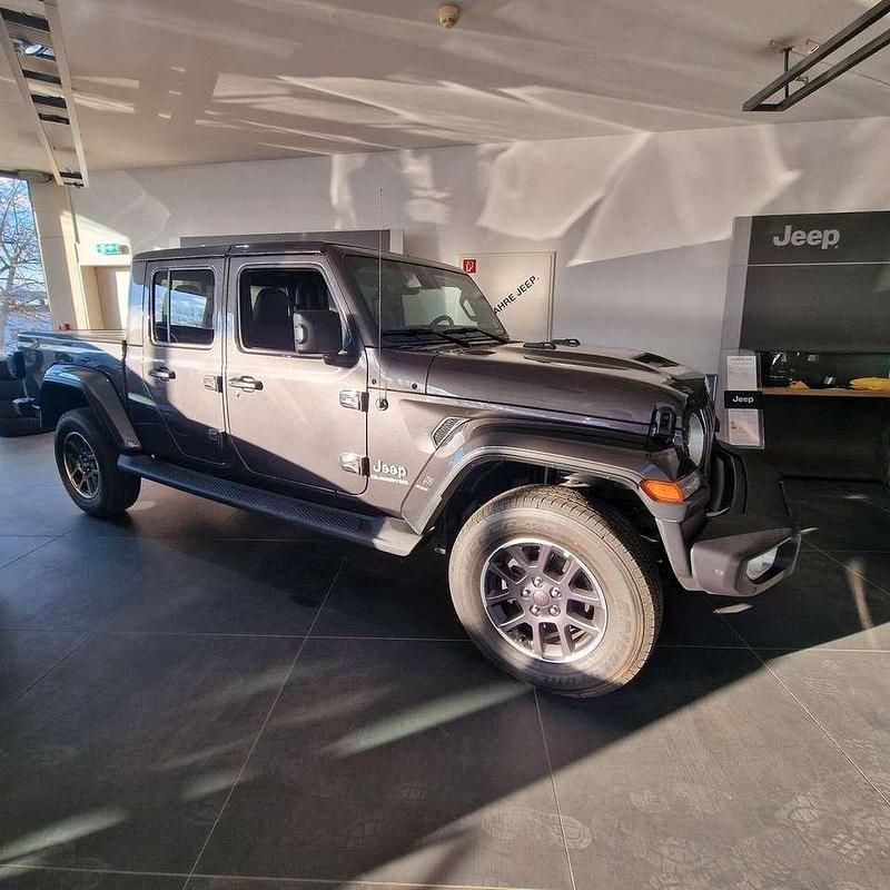 Gebraucht Jeep Gladiator Overland 264 PS (194 kW) 2022 Grau Pickup