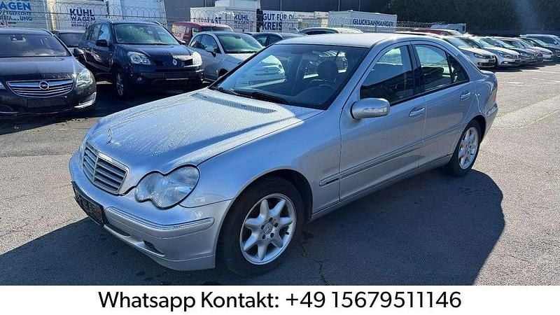 Silber Gebraucht 2003 Mercedes C180 Limousine | 1.750 € (Superpreis) - Bild 1/4