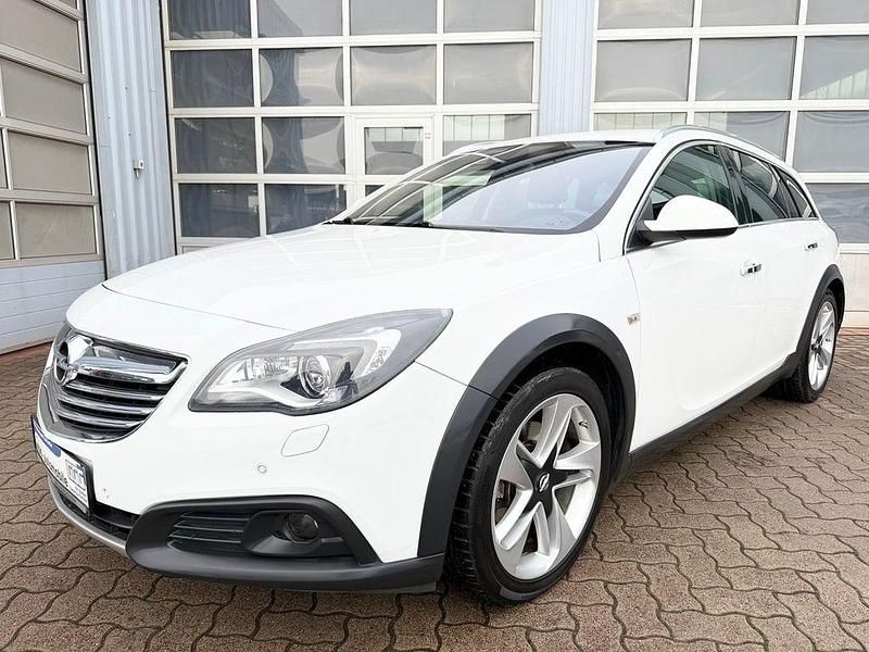 Gebraucht Opel Insignia Country Tourer Basis 194 PS (142 kW) 2014 Weiß Kombi