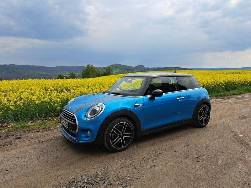 Blau Gebraucht 2018 Mini Cooper Kleinwagen | 12.900 € (Guter Preis) - Bild 1/4