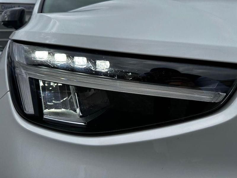 Gebraucht Volvo XC40 Plus 163 PS (119 kW) 2024 Weiß SUV