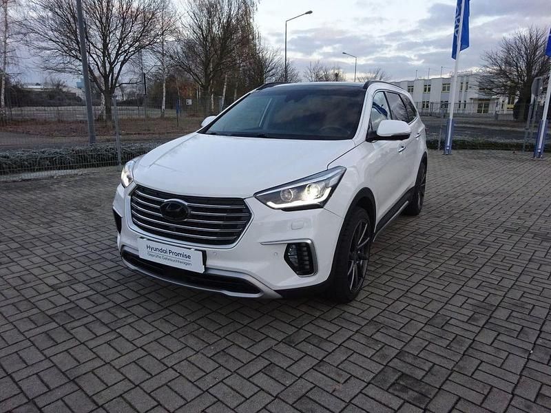 Weiß Gebraucht 2018 Hyundai Grand Santa Fe SUV | 25.490 € (Fairer Preis) - Bild 1/4