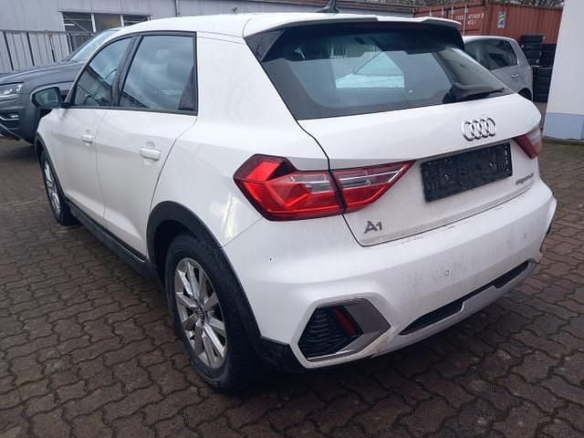 Gebraucht Audi A1 S-Line 150 PS (110 kW) 2021 Cortinaweiß cortinaweiß Limousine