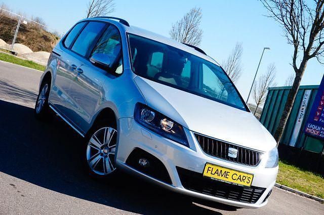 Silber Gebraucht 2015 Seat Alhambra Style Van / Kleinbus | 15.990 € (Superpreis) - Bild 1/4
