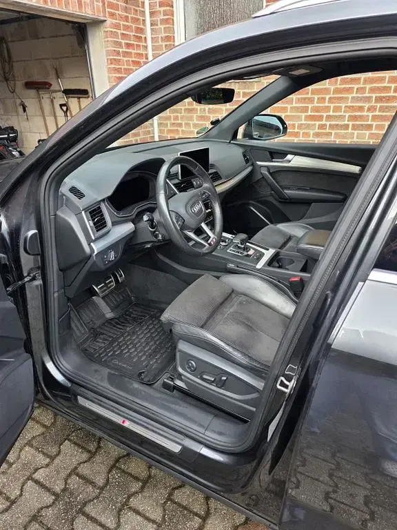 Używany Audi Q5 S-Line 252 KM (185 kW) 2018 Szary SUV