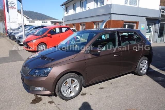 Gebraucht Skoda Fabia Ambition 110 PS (80 kW) 2016 Braun metallic Kleinwagen