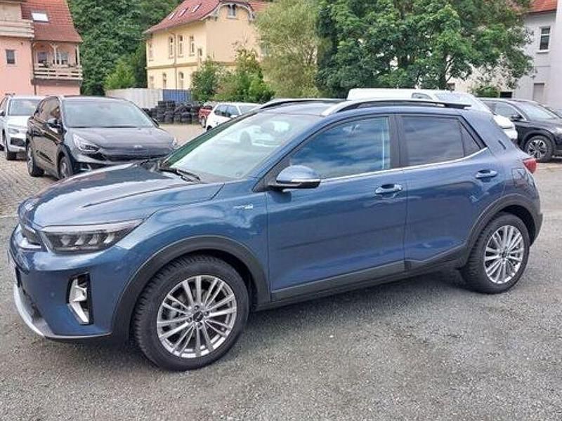 Gebraucht Kia Stonic 120 PS (88 kW) 2023 Denimblau metallic (metallic) SUV