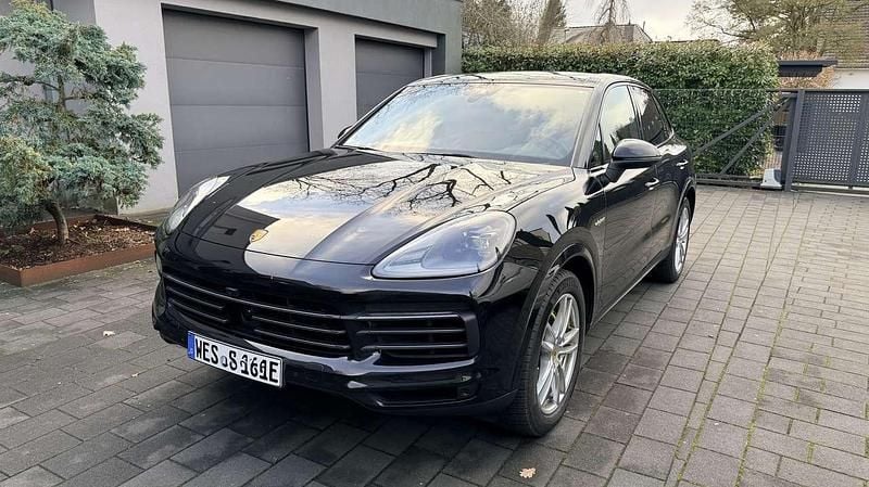 Schwarz Gebraucht 2022 Porsche Cayenne Platinum Edition SUV | 67.800 € (Superpreis) - Bild 1/4
