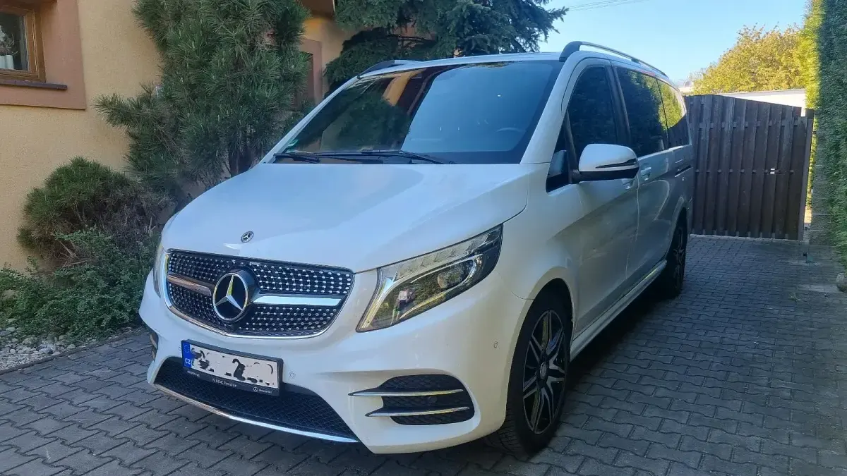Gebraucht Mercedes V250 AMG line 190 PS (139 kW) 2017 Weiß Van / Kleinbus