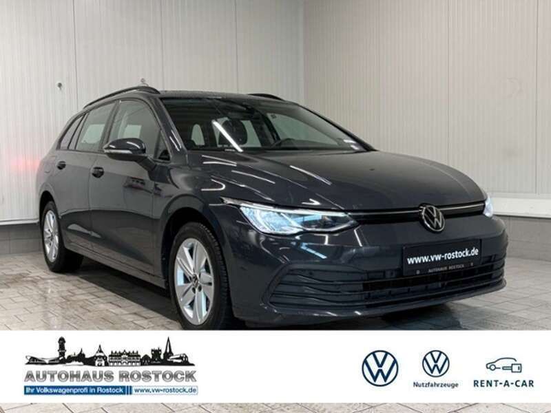 Uranograu Gebraucht 2023 VW Golf VIII Life Kombi | 21.350 € (Fairer Preis) - Bild 1/4