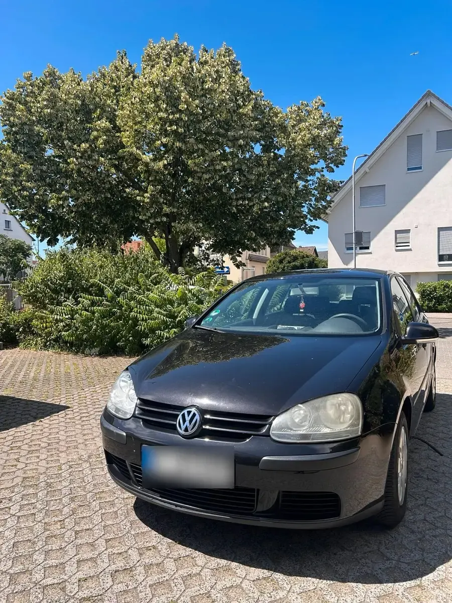 Gebraucht VW Golf V 113 PS (83 kW) 2004 Schwarz Kleinwagen