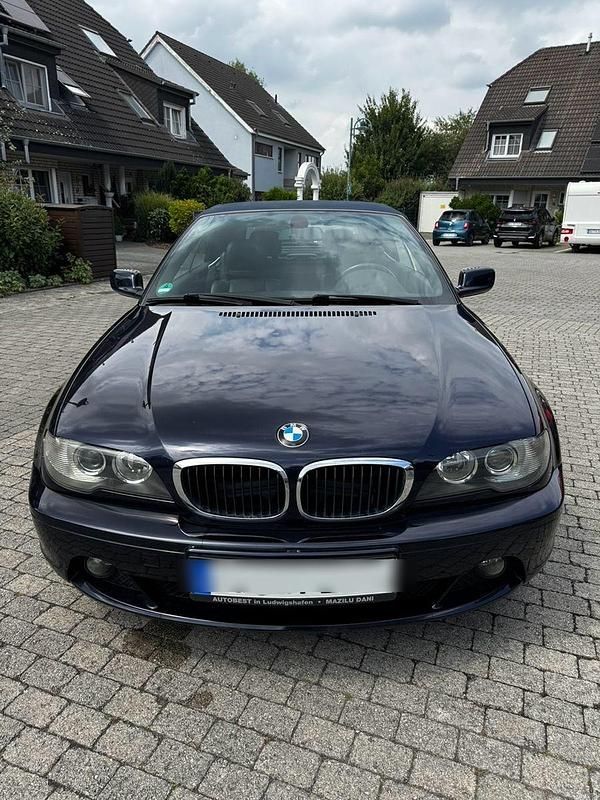 Blau Gebraucht 2003 BMW 318 Cabriolet Sport Line Cabrio | 3.550 € (Superpreis) - Bild 1/4