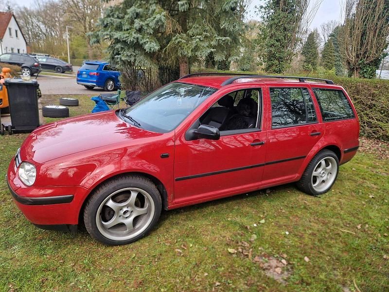 Gebraucht VW Golf IV 101 PS (74 kW) 2002 Rot Kombi