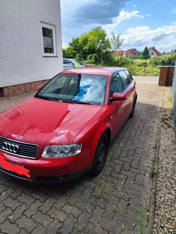 Gebraucht Audi A4 102 PS (75 kW) 2001 Rot Kombi