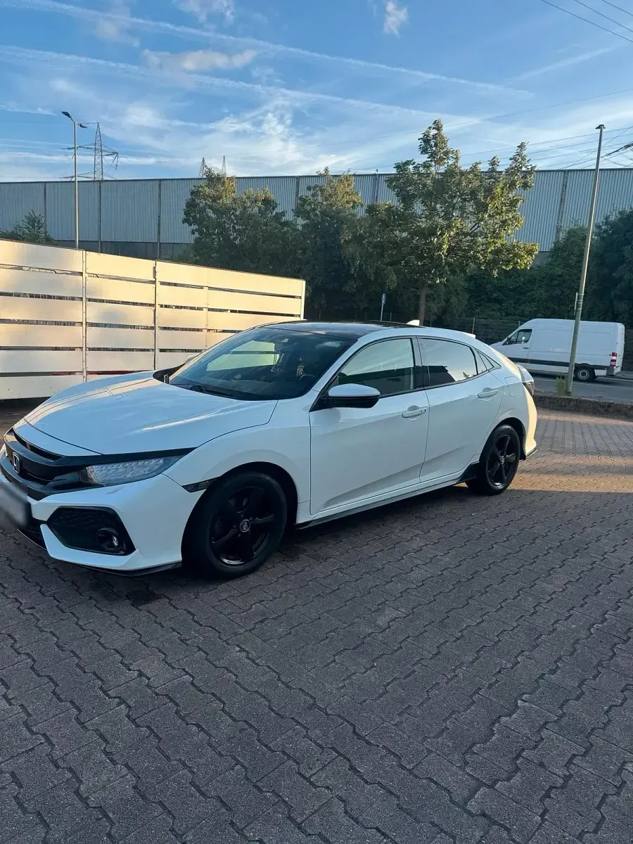 Gebraucht Honda Civic 182 PS (133 kW) 2019 Weiß Limousine