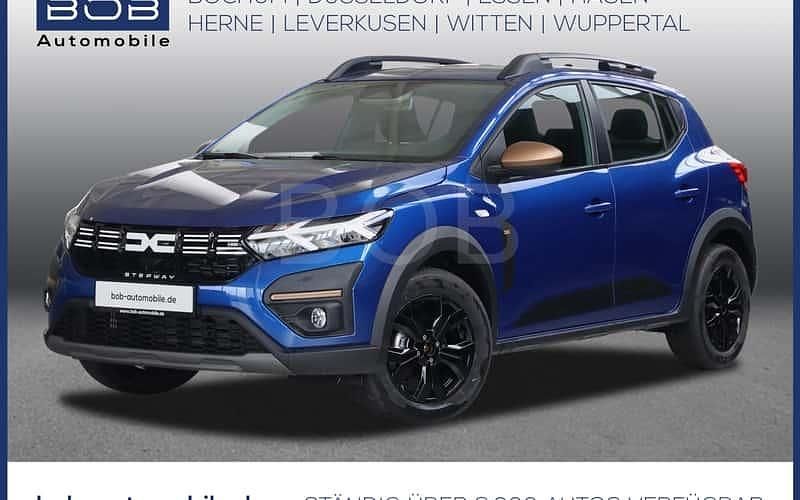 Ironblau metallic (blau) Gebraucht 2025 Dacia Sandero Extreme Limousine | 20.888 € - Bild 1/4