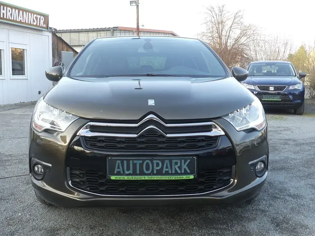 Gebraucht Citroën DS4 So Chic 120 PS (88 kW) 2012 Braun Kleinwagen