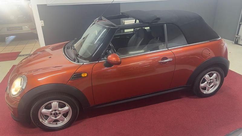 Gebraucht Mini Cooper Cabriolet 111 PS (81 kW) 2011 Orange Cabrio