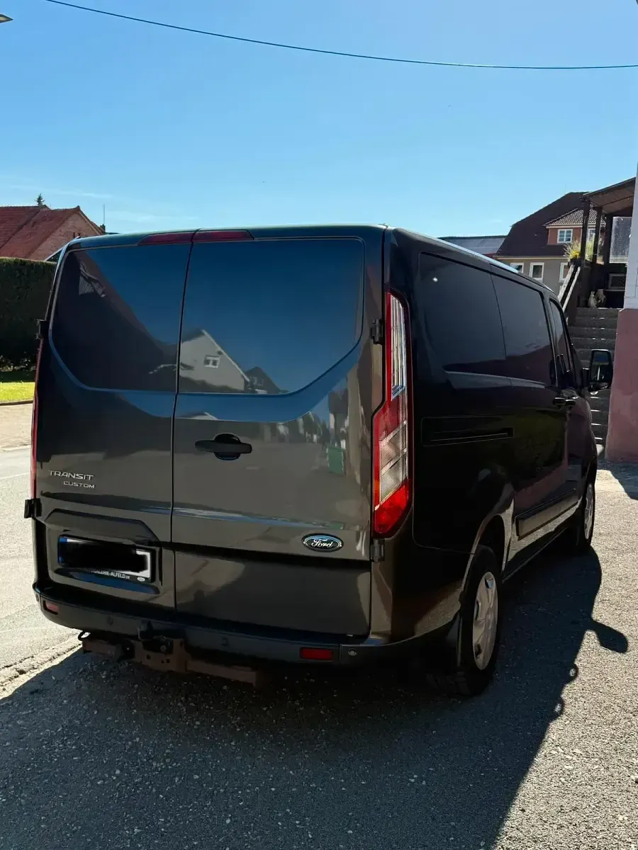 Gebraucht Ford Transit Custom 130 PS (95 kW) 2022 Grau Van / Kleinbus
