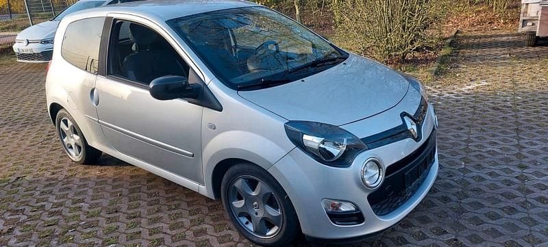 Silber Gebraucht 2014 Renault Twingo Dynamique Kleinwagen | 4.150 € (Fairer Preis) - Bild 1/4