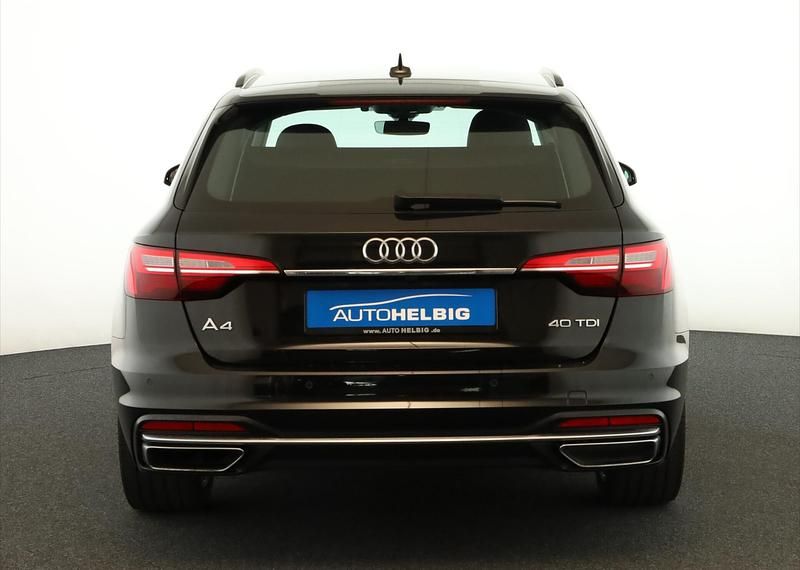 Używany Audi A4 Advanced 204 KM (150 kW) 2023 Czarny Kombi