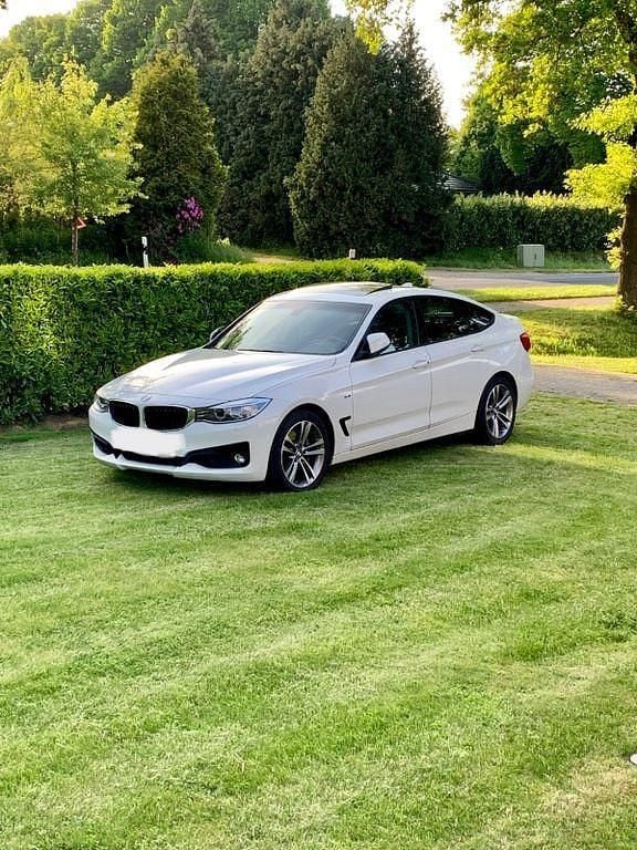 Weiß Gebraucht 2014 BMW 335 Gran Turismo Sport Line Limousine | 21.000 € (Fairer Preis) - Bild 1/4