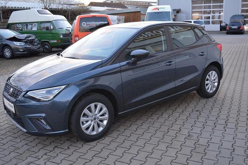 Gebraucht Seat Ibiza Style 95 PS (69 kW) 2024 Grau Limousine
