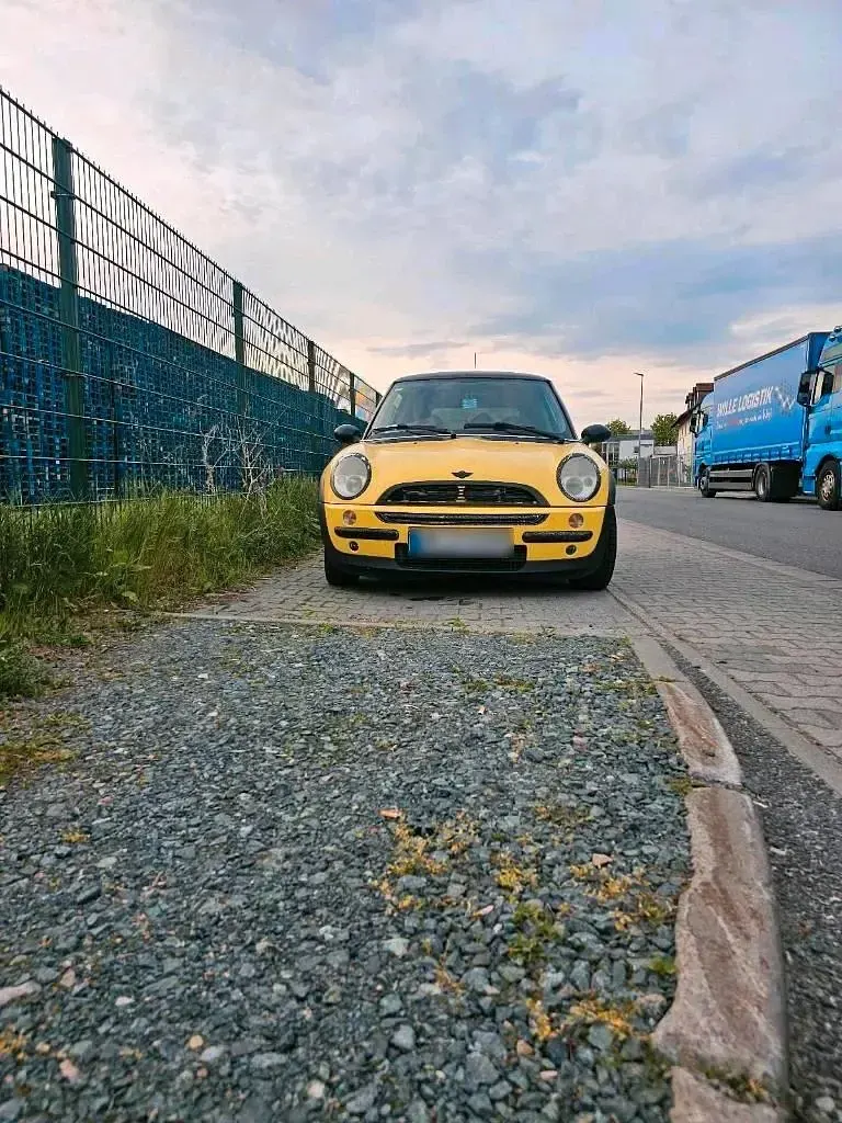 Brugt Mini Cooper 75 HK (55 kW) 2003 Gul Hatchback