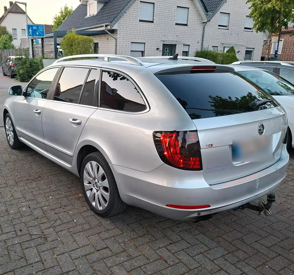 Gebraucht Skoda Superb 170 PS (125 kW) 2013 Silber Kombi