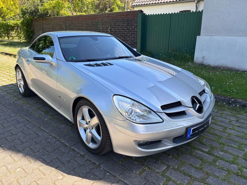 Silber Gebraucht 2006 Mercedes SLK280 Cabrio | 8.990 € (Superpreis) - Bild 1/4