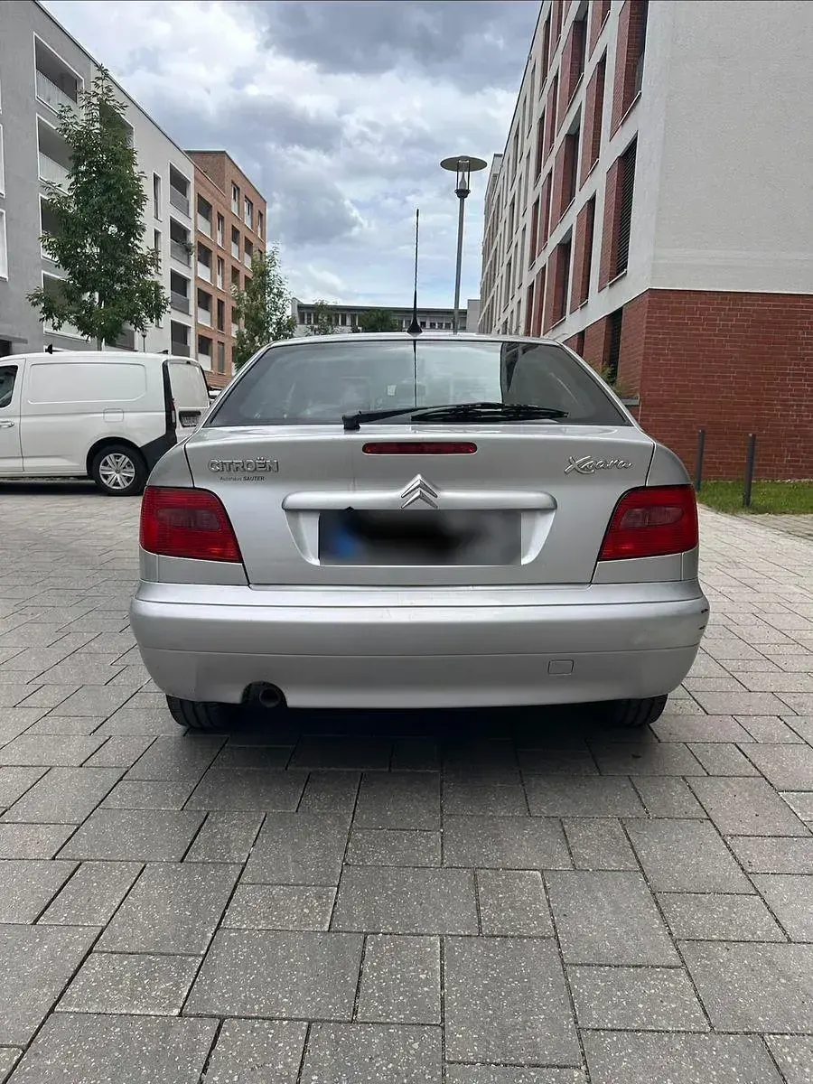 Gebraucht Citroën Xsara 109 PS (80 kW) 2002 Grau Limousine