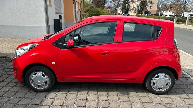 Second-hand Chevrolet Spark LS 68 CP (50 kW) 2013 Roșu Hatchback