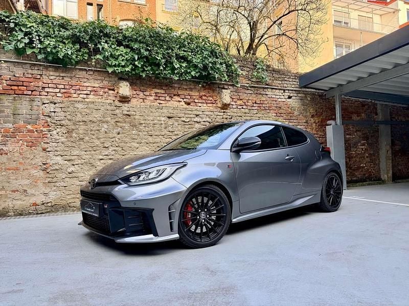 Gebraucht Toyota Yaris 280 PS (205 kW) 2024 Palladium silber metallic Kleinwagen