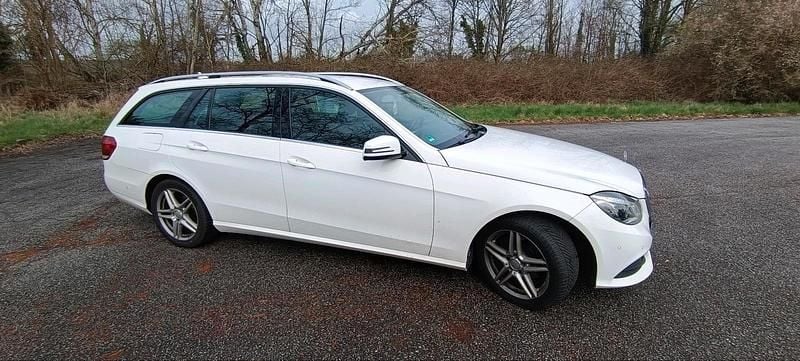 Second-hand Mercedes E220 170 CP (125 kW) 2014 Alb Break