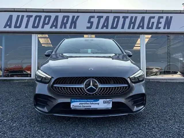 Gebraucht Mercedes B180 AMG line 136 PS (100 kW) 2019 Andere Kleinwagen