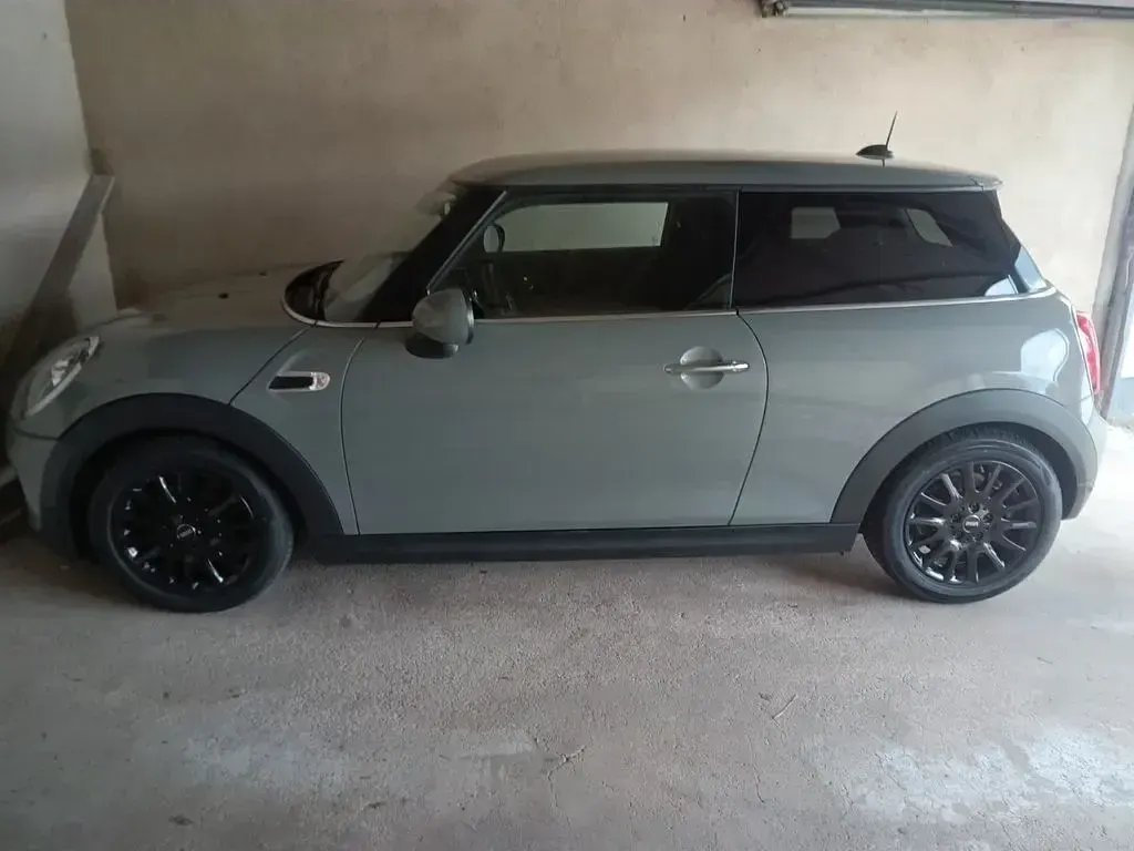 Gebraucht Mini ONE 102 PS (75 kW) 2019 Grau Kleinwagen