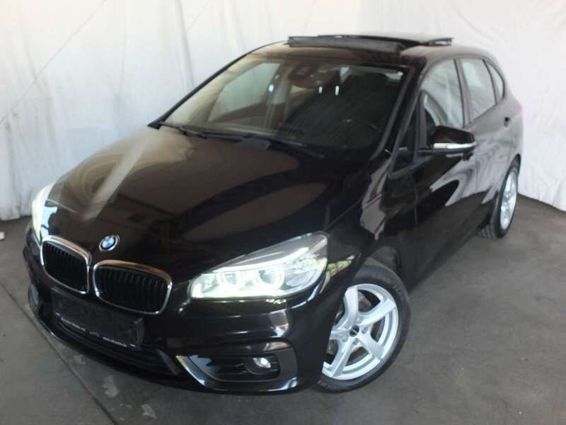 Schwarz Gebraucht 2015 BMW 218 Van / Kleinbus | 10.750 € (Fairer Preis) - Bild 1/2