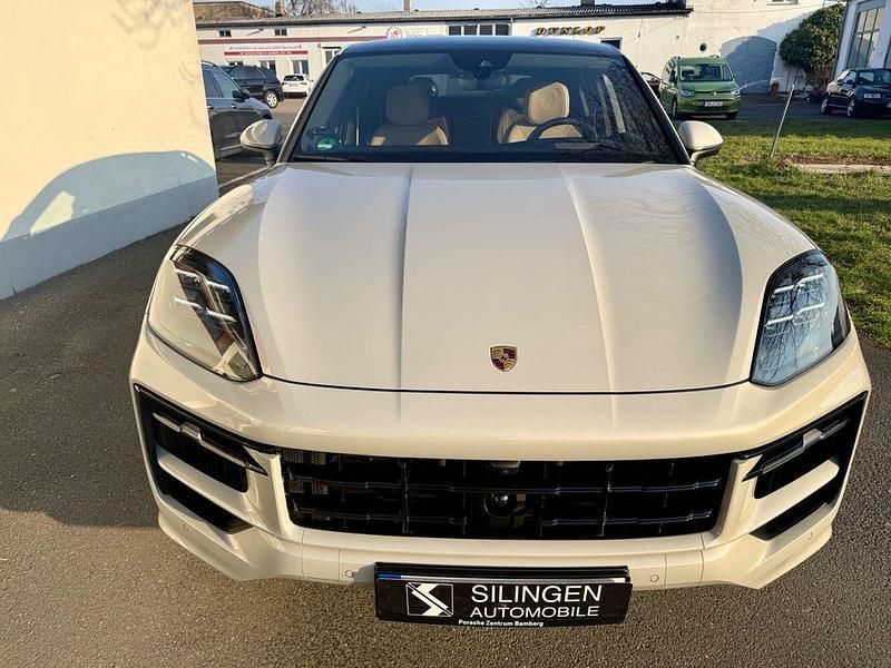Gebraucht Porsche Cayenne Coupe 475 PS (349 kW) 2024 Beige Coupé
