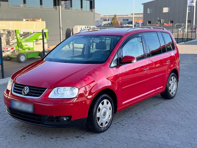 Gebraucht VW Touran 140 PS (102 kW) 2005 Rot Van / Kleinbus