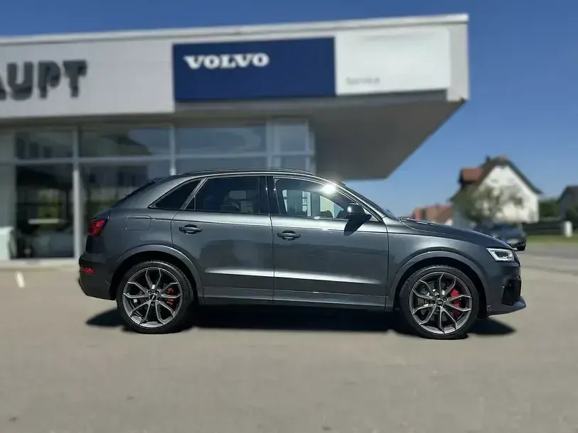 Gebraucht Audi Q3 Performance 367 PS (269 kW) 2016 Grau (metallic) SUV