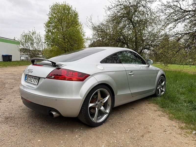 Używany Audi TT Comfort 200 KM (147 kW) 2006 Srebrny Coupe