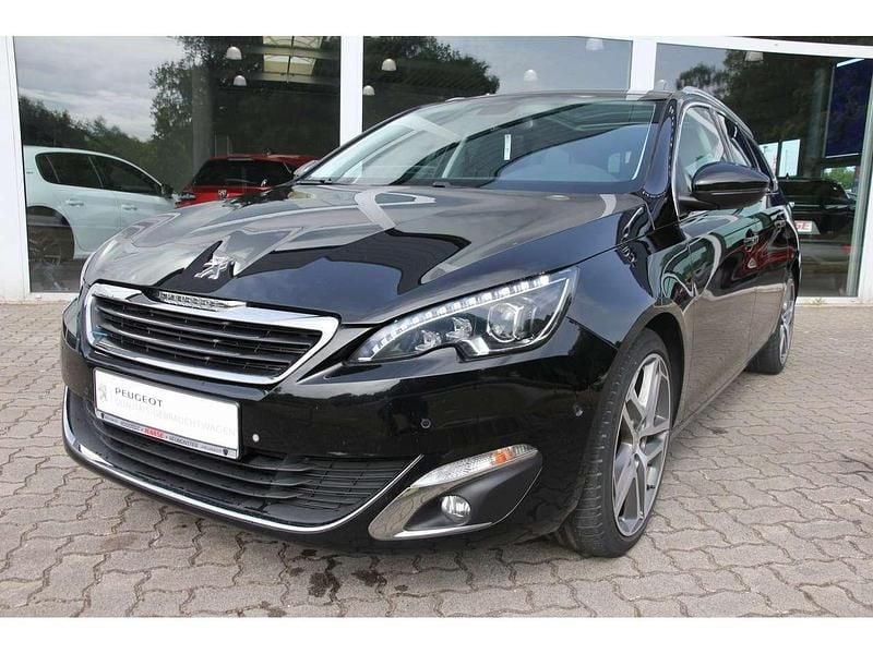 Grau Gebraucht 2016 Peugeot 308 Allure Kombi | 16.790 € - Bild 1/4