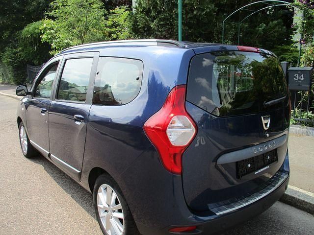 Gebraucht Dacia Lodgy Comfort 102 PS (75 kW) 2019 Blau Van / Kleinbus
